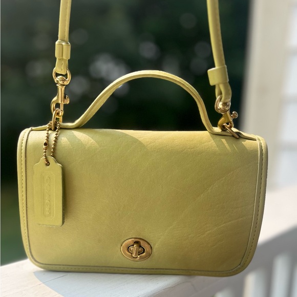 Interesting Info About Vintage Lime Green Coach Bag